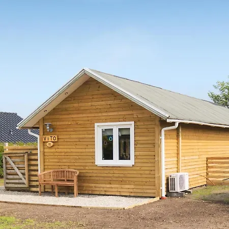 2 Bedroom Beautiful In بيت للعطل