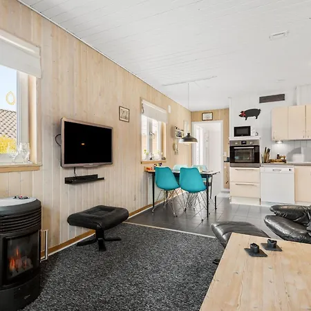 2 Bedroom Beautiful In